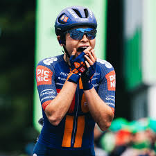 Mara Roldan, Profile